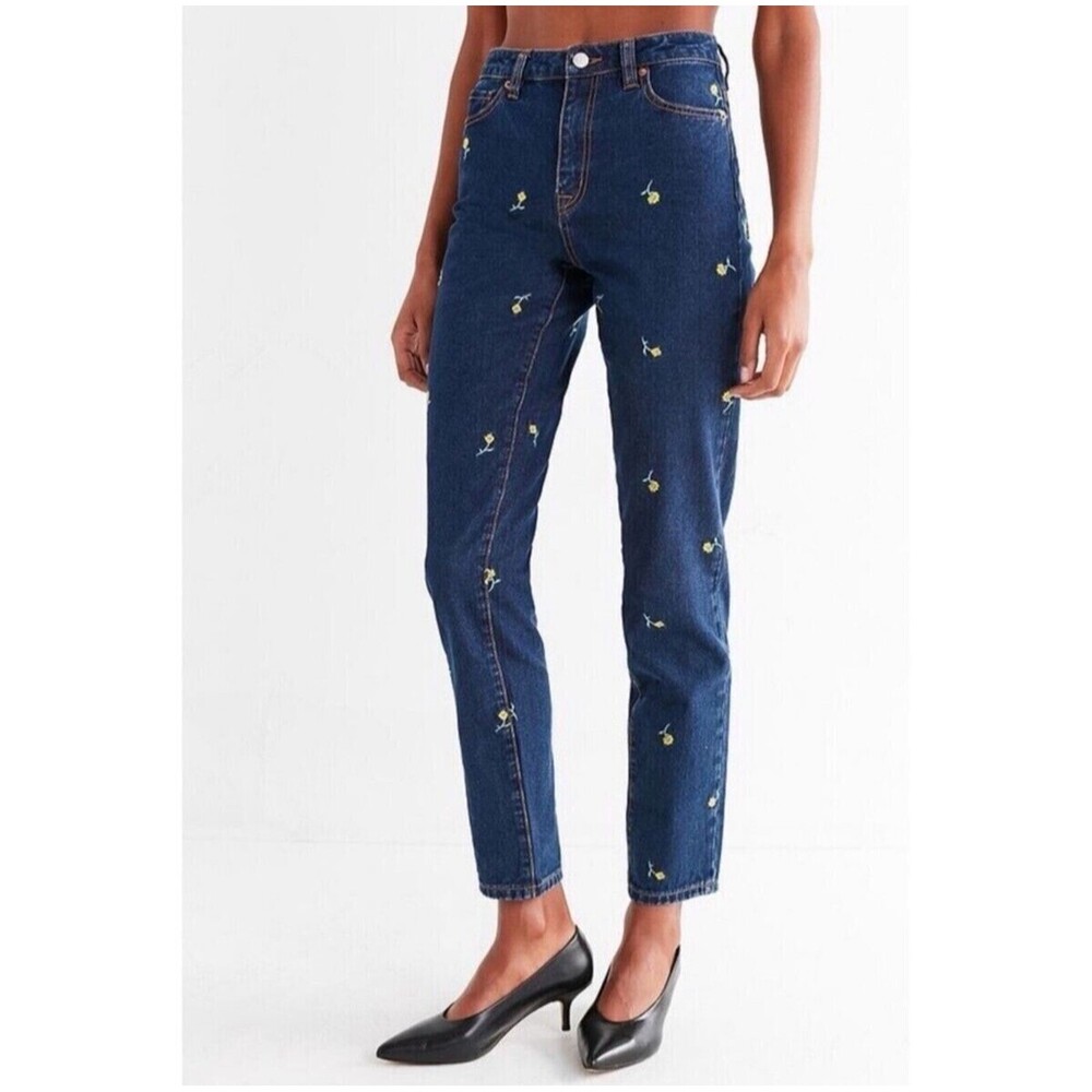 BDG Urban Outfitters Women’s size 25 Mom High Rise Slim Jeans Floral Embroidery